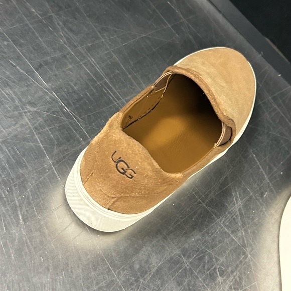 Ugg Slip On Sneakers Size 8 Women - Picture 8 of 11